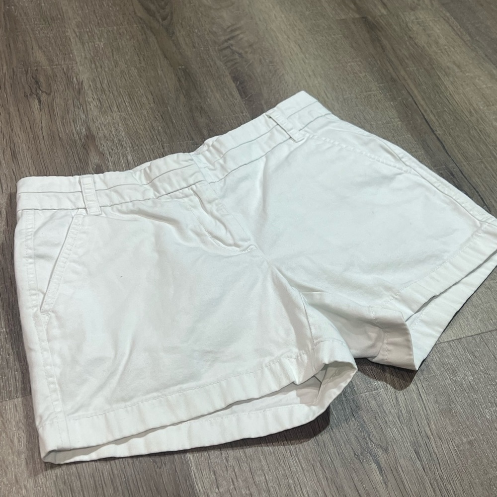 Women’s J. Crew Size 2 White Chino Summer Shorts Classic Preppy Beach EUC Pool